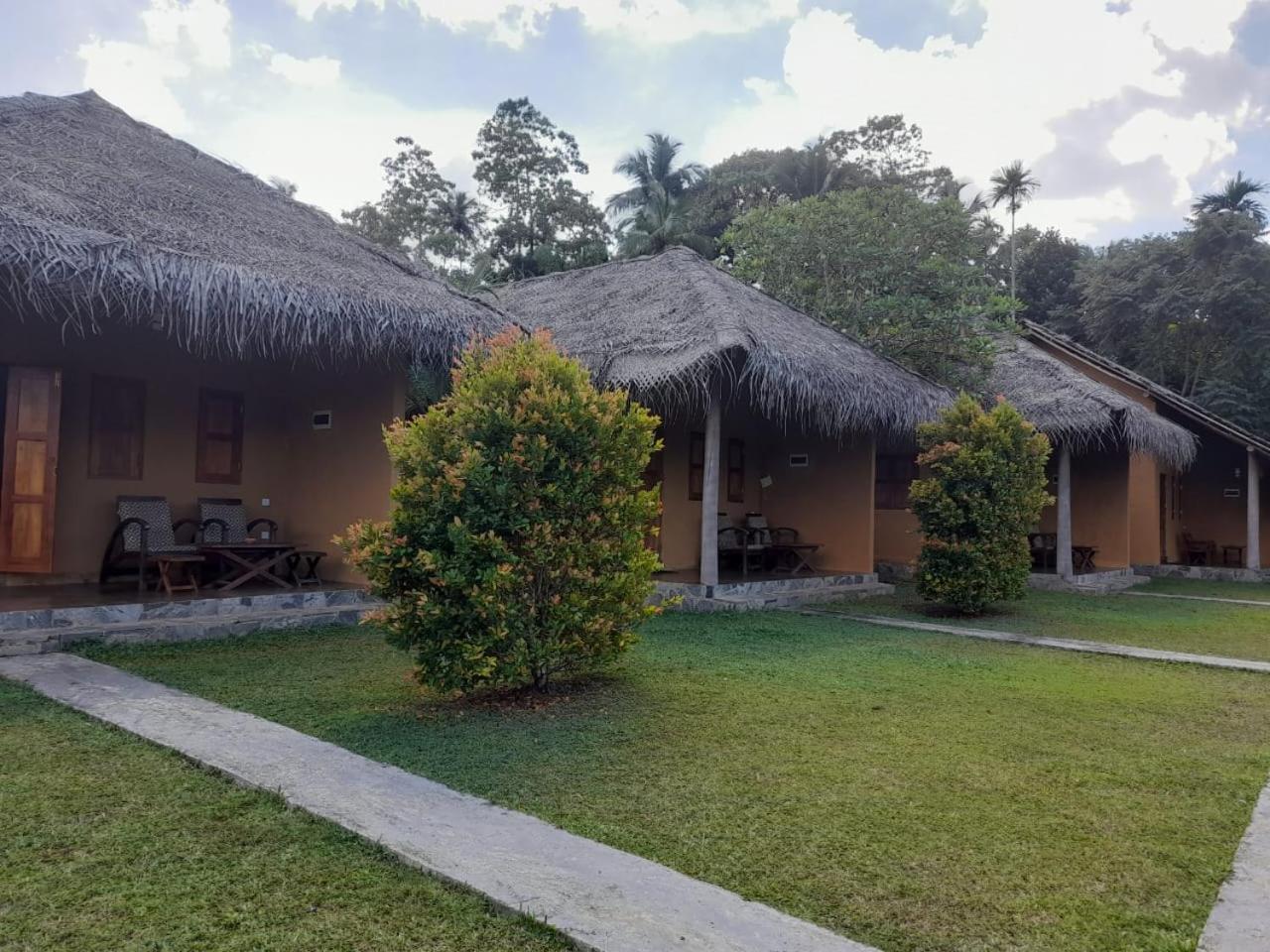 Happy Man Village Bentota Exterior photo