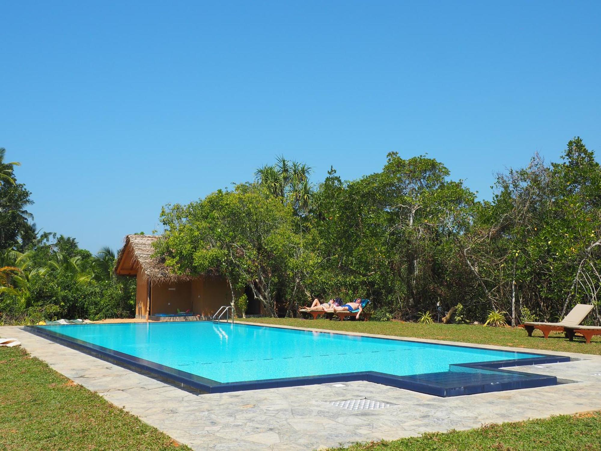 Happy Man Village Bentota Exterior photo